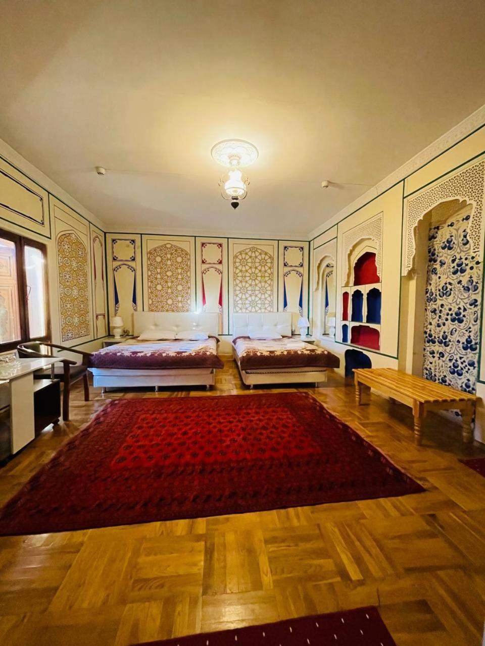 Hotel Chorminor Heritage 1 Min To Bukhara Old Town Esterno foto